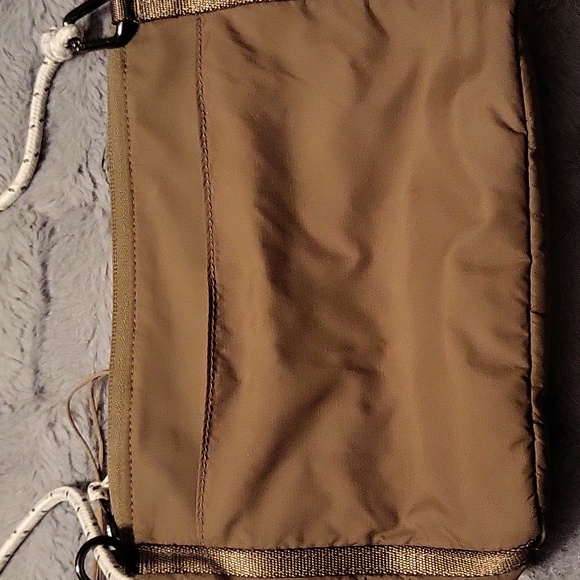 Lululemon nylon crossbody - Picture 4 of 4